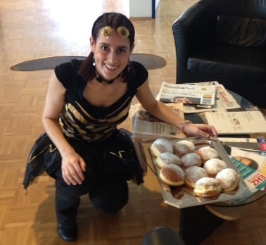 dress up fasching work krapfen