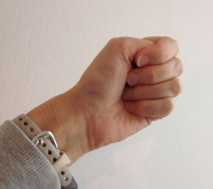 Austria Australia differences crossing fingers