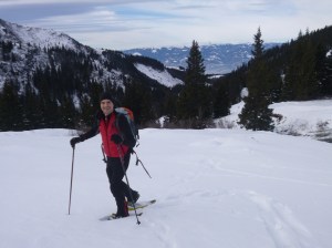 snow shoe hiking