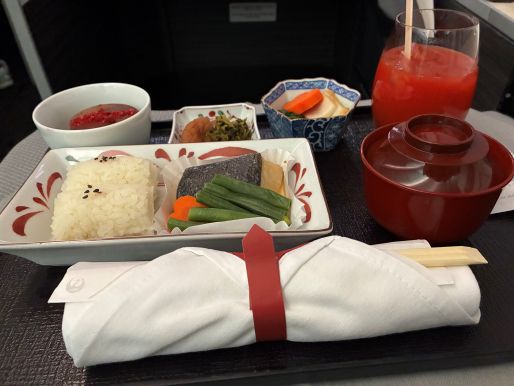 Japan airlines food